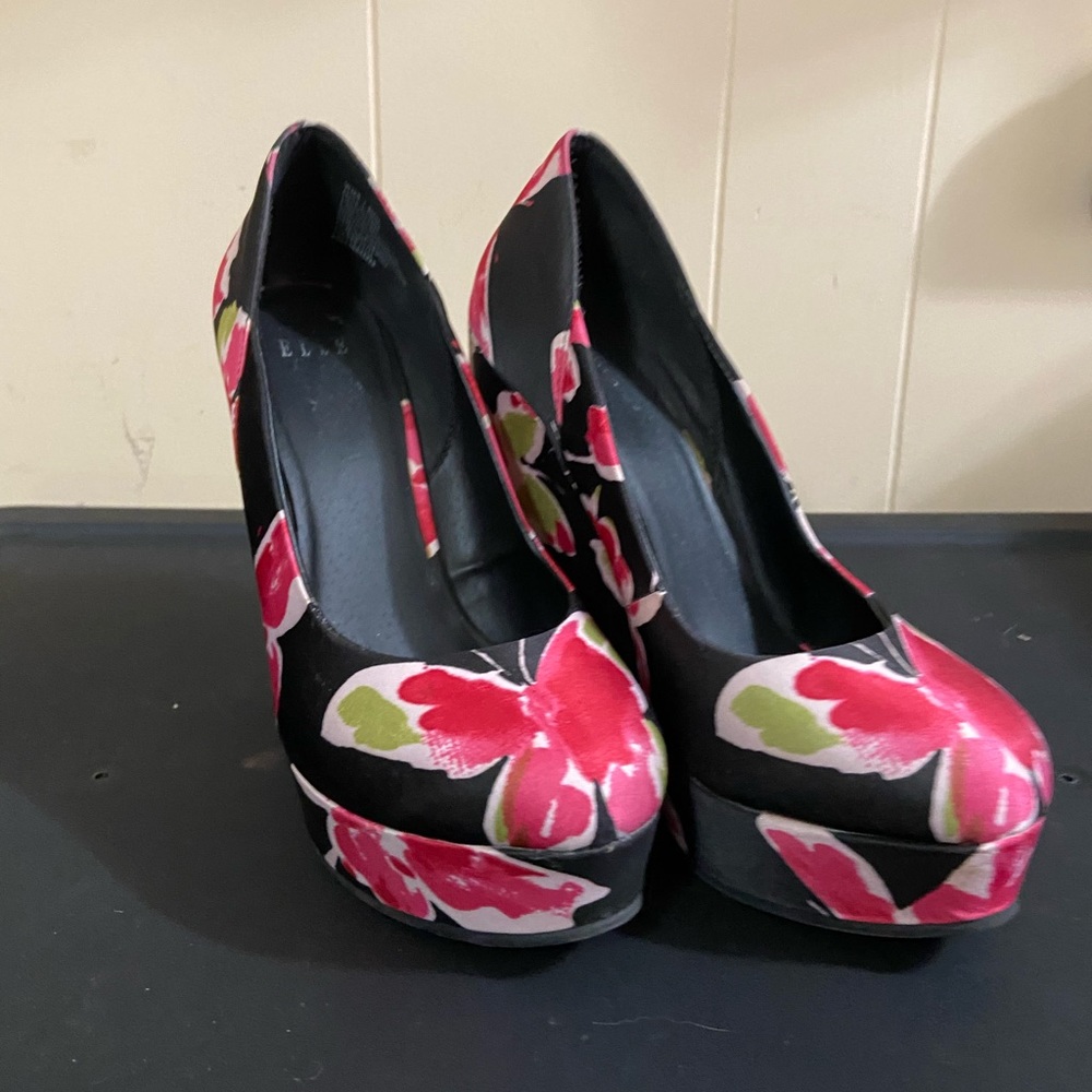 Floral Platform Wedges